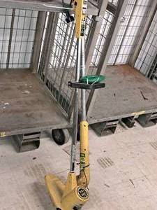 lot 553 image: Lot of (2) Line Trimmer