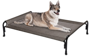 lot 417 image: Veehoo Elevated Dog Bed, Outdoor Raised Dog Cots Bed