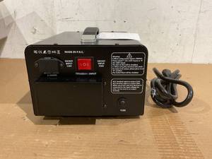 lot 131 image: LVYUAN 5000 Watt Voltage Converter Transformer Heavy Duty Step UpDown AC 110V120V220V240V Converter