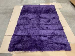 lot 172 image: Purple Fluffy Area Rug