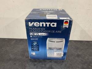 lot 49 image: Venta LW15 Original Humidifier in White - Filter-Free Evaporative Humidifier for Spaces up to 430 ft