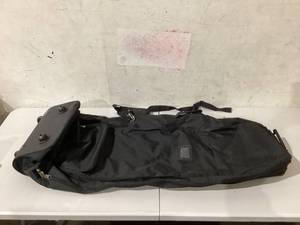lot 457 image: Golf Bag Travel Bag with Wheels