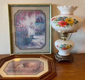 Floral Hurrican Lamp and pictures