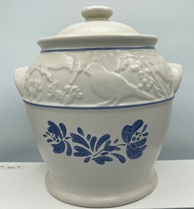 Pfaltzgraff Yorktowne Birds Cookie Jar Canister Crock