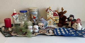 Christmas Decorations Cookie Jar 20 pc lot