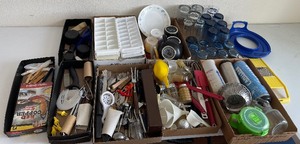 Large Miscellaneous Kitchen Lot