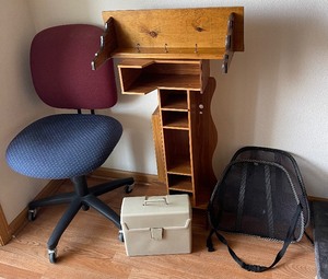 Officer Chair and Desk Organizer Lot