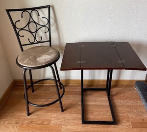 One bar stool and expandable side table