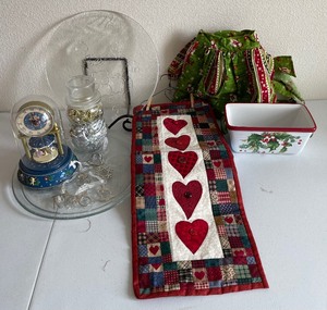 Wind-Up Nutcracker Christmas Clock and Christmas Decor