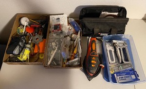 Black and Decker Sander, Stapler and Staples lot