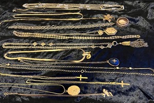 Lot of 15 Vintage Gold Costume Jewelry Necklaces