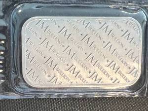 lot 14 image: 1 TROY OZ .999 FINE SILVER JM BULLION BAR