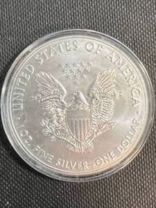 lot 24 image: 2018 AMERICAN SILVER EAGLE 1 TROY OZ .999 FINE SILVER IN AIRTITE
