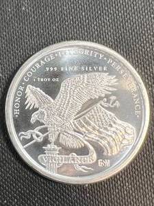 lot 28 image: 1 TROY OZ .999 FINE SILVER DONALD TRUMP ROUND