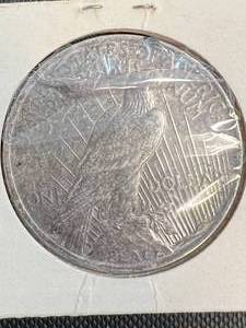 lot 34 image: 1923 US PEACE SILVER DOLLAR
