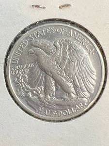 lot 84 image: 1944 US WALKING LIBERTY HALF DOLLAR