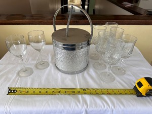 lot 67 image: Vintage Retro Mid-Century Modern Ice Bucket and 8 Wine Glasses