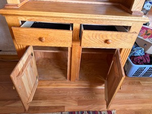 lot 22 image: Oak Wood Hutch with Two Glass Upper Doors, Two Drawers and Two Lower Doors