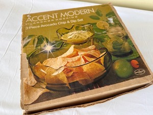 lot 35 image: Vintage Avocado Chip and Dip Set in Original Box