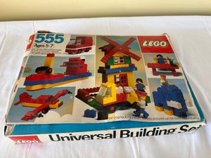 lot 51 image: Vintage Lego Universal Building Set