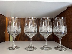 lot 58 image: Winter Theme Etched Wine Glasses - Set of Four