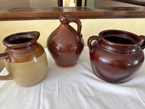 lot 59 image: Antique Vintage Stoneware Pottery Pieces
