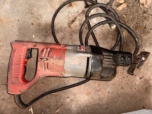 lot 202 image: Milwaukee Orbital Sawzall Heavy-Duty Reciprocating Saw