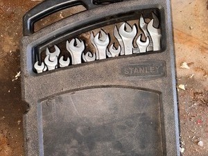lot 209 image: 20 Piece Wrench Set and Tool Box with Tools