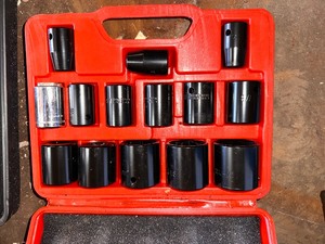 lot 210 image: 15 Pcs 12 Drive Shallow Air Impact Socket Set
