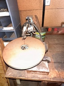 lot 188 image: Delta 16 Variable Speed Scroll Saw