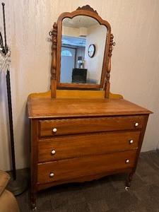 lot 134 image: Vintage Wood Dresser with Attached Mirror