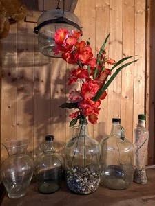 lot 140 image: Variety of Vintage Glass Jugs