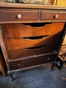 lot 141 image: Mid Century Wood Chest Dresser