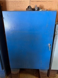 lot 179 image: Steel Lockable Tool Cabinet and All Contents Inside