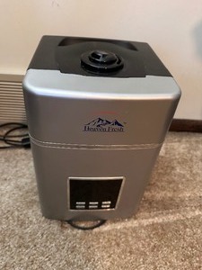 lot 113 image: Heaven Fresh Portable Humidifier