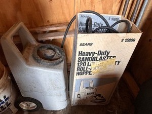lot 246 image: Heavy-Duty Sandblaster 120lb Capacity and Two Bags of Sand