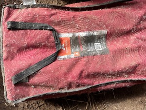 lot 271 image: Collapsible Team Bench in Bag
