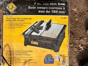 lot 273 image: 7 Tile Wet Saw