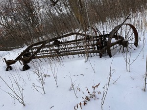 lot 282 image: Vintage Hay Rake