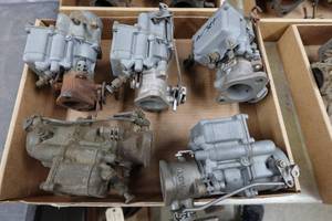 lot 36 image: Bendix BXOV-2 Carburetors