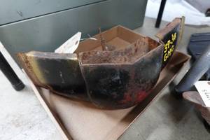 lot 44 image: Lower Grille Chin for 1937-38 GMC Truck