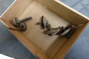 lot 60 image: Intake and Exhaust Bolts for 1939-46 Chevrolet