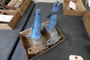 lot 83 image: Spindles for 1939-46 Chevrolet