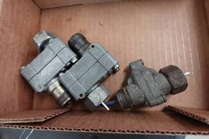 lot 103 image: Speedometer Reducers