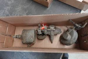 lot 109 image: Assorted Wiper Motors