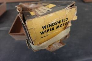 lot 147 image: NOS Windshield Wiper Motor for 1939-46 Chevrolet