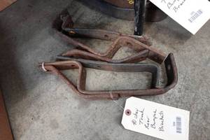 lot 164 image: Rear Bumper Brackets for 1940 Chevrolet Truck