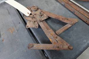 lot 407 image: Window Regulators for 1939-46 Chevrolet Truck