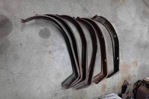 lot 428 image: Fender Braces for 1939-40 Chevrolet Truck