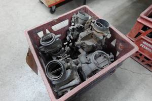 lot 421 image: Assorted 1 Bbl Carburetors